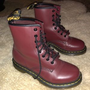 Cherry red smooth (Maroon) classic Dr. martens